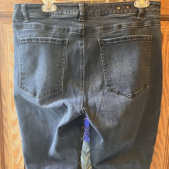 CAbi Jeans 3194 SKINNY Distressed Dark Wash Blue STRETCH Womens Size 14 Mid Rise - Picture 13 of 16